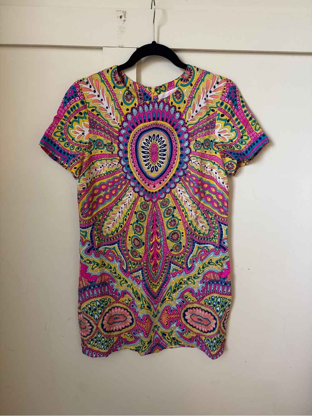 Alice & Trixie Vibrant Multicolor Paisley Short Sleeve Women’s Dress